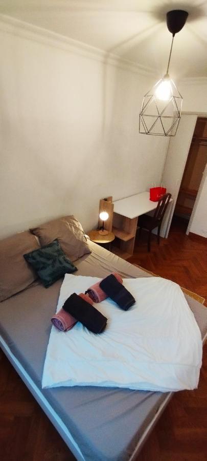 Appartement Spacieux Avec Parking Gratuit Сет Екстер'єр фото